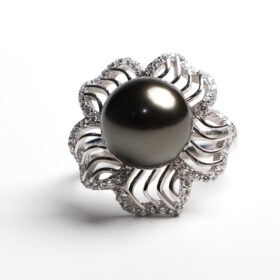 Blooming Black Pearl ring