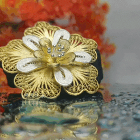 Floral Gold plated Silver Saree Pin