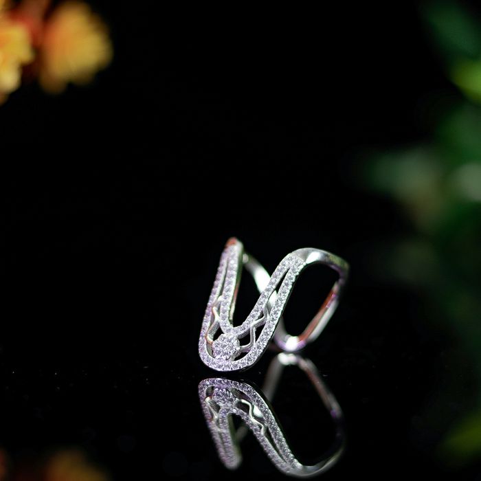 Curved Diamond Wedding Ring Rose Gold U Shaped Contour Leaf Band | La More  Design