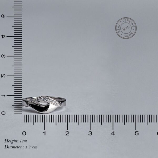 Eye shaped Sterling Silver Zirconia Ring