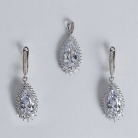 Tear Drop Shaped Sterling Silver pendant with Earrings